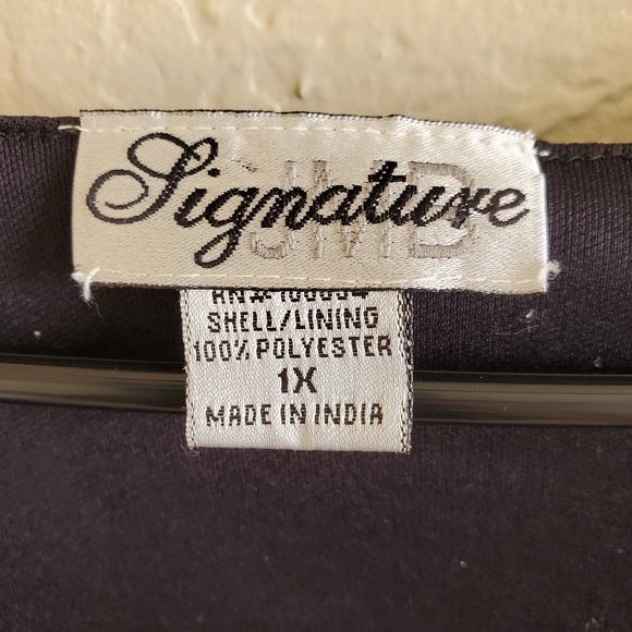 Signature JMB, size 1X - Picture 2 of 3